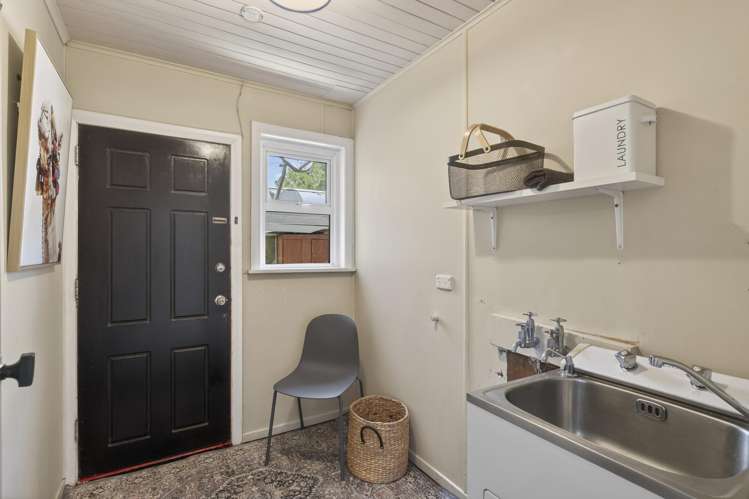 10 Chard Street Westown_17