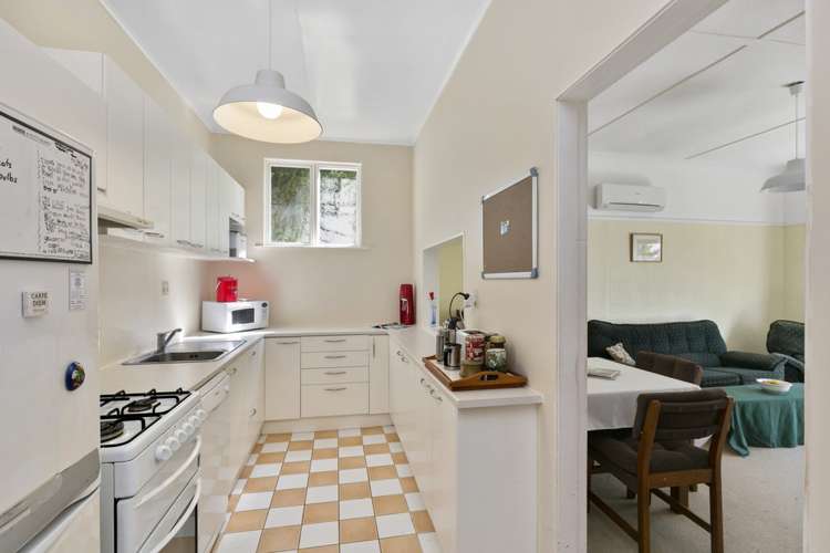 92 Mortimer Terrace Brooklyn_16