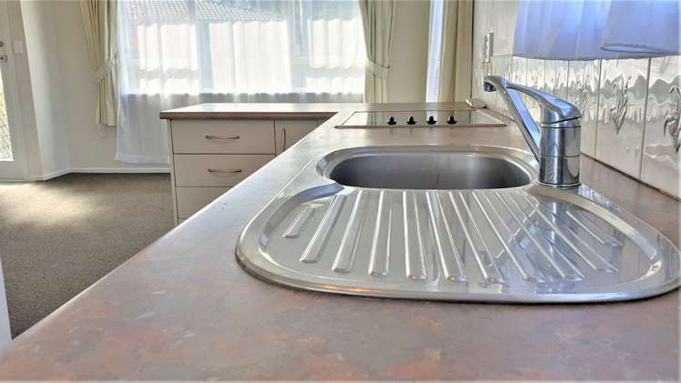 1/4 Kaumatua Place Te Atatu Peninsula_5