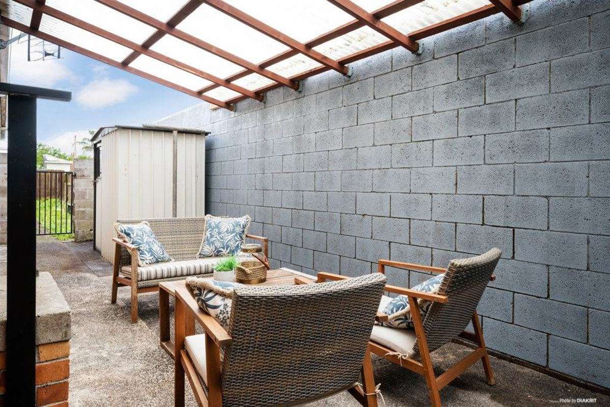 3/37 Buckingham Crescent_2