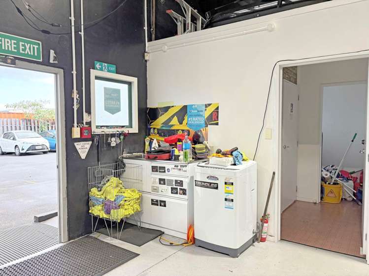Unit 3/4 Freeman Way Manukau_4