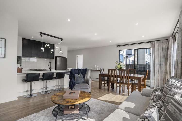 11 Koiora Road Clarks Beach_6