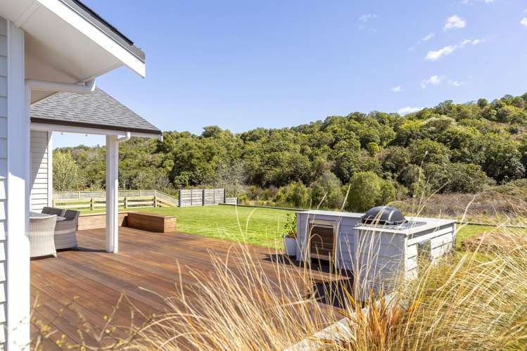 38 Pukeko Way Kinloch_16