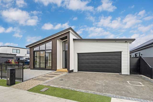 Modern Standalone Elegance