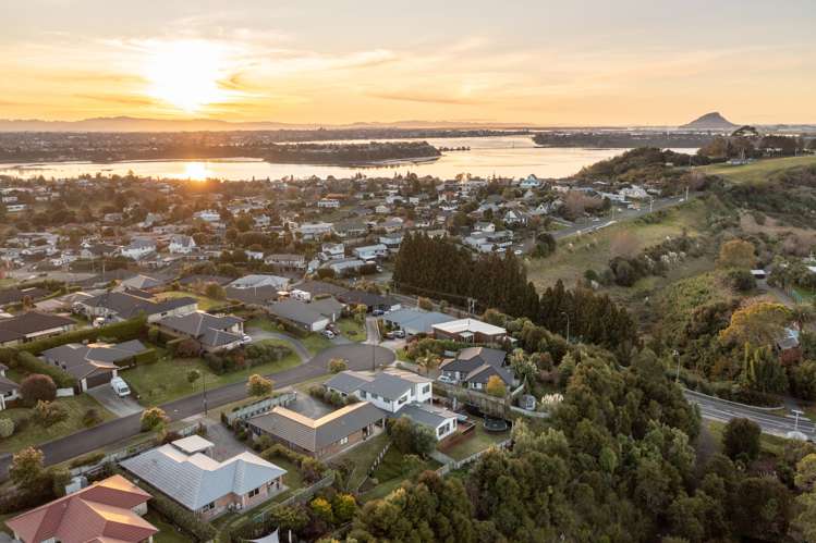 64 Utopia Park Heights Welcome Bay_1