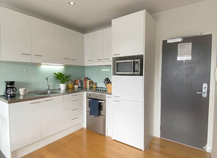 13A/16 Gore Street City Centre_2