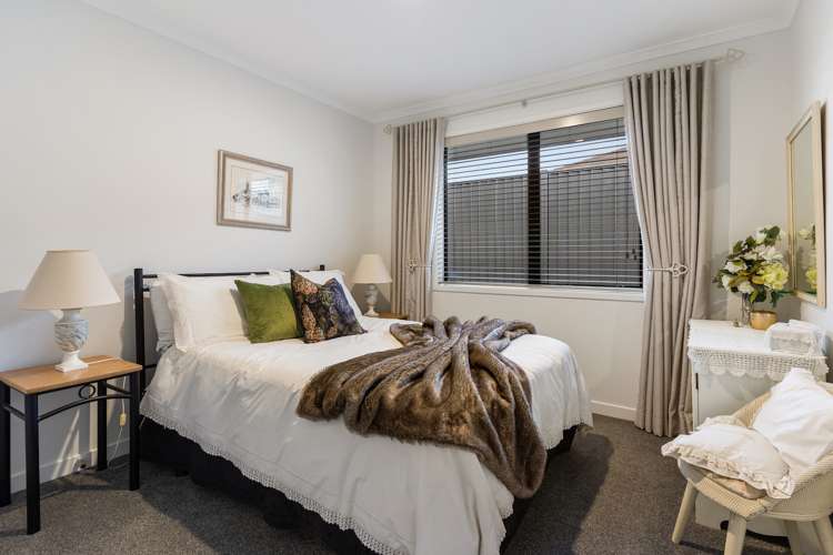 1 Shea Lane Pyes Pa_14