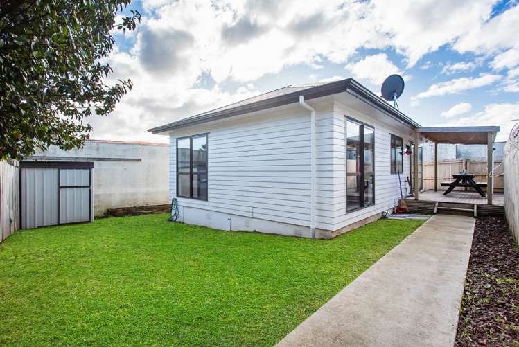 32 Fairlight Place Manurewa_11
