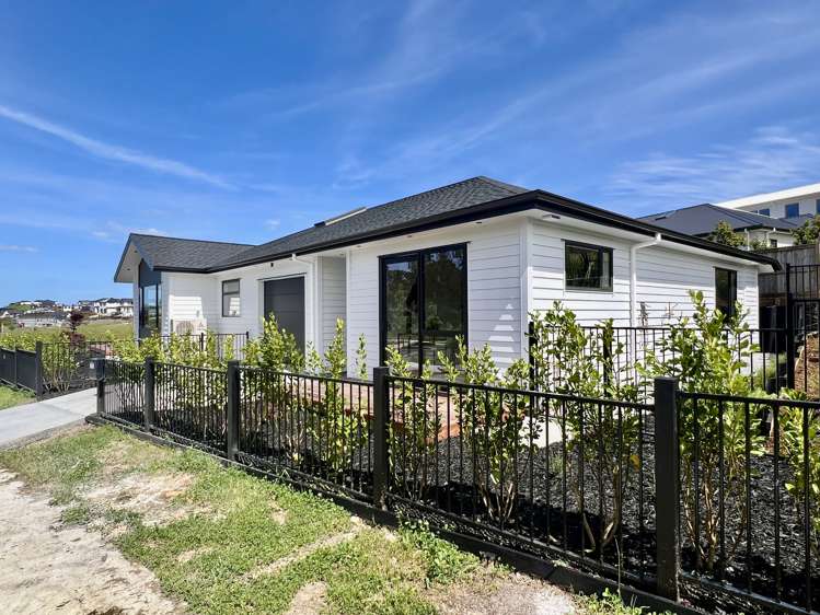 77 Skulander Crescent Millwater_33