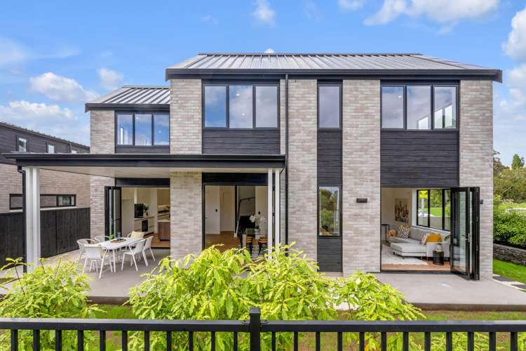 27 The Boulevard Sunnyhills_2