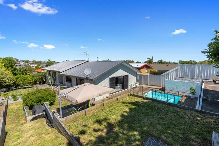 24 Lachlan Drive Dinsdale_17