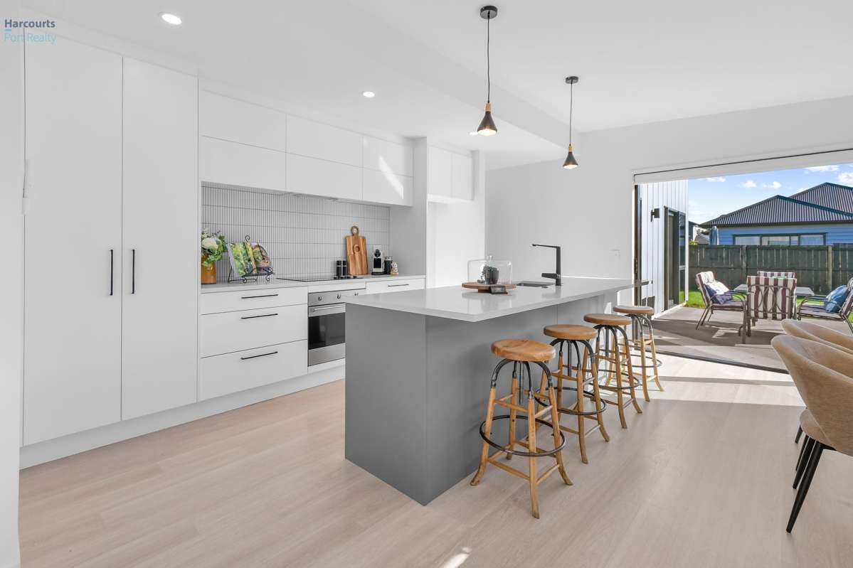 181 Victoria Street West_3