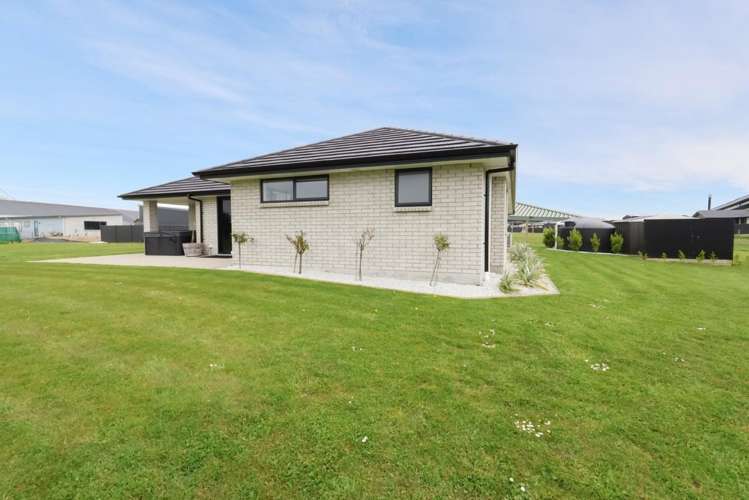 25 Glenda Place Seaward Bush_26