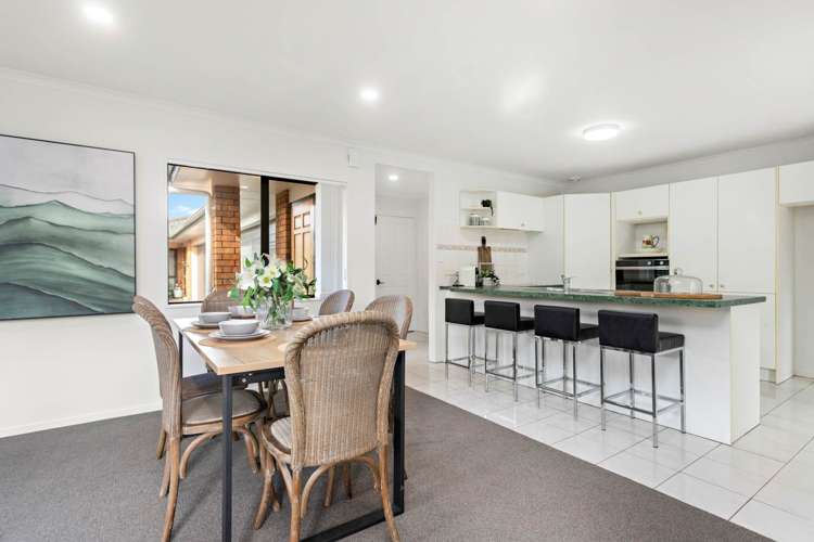 2/47 Carnoustie Drive Wattle Downs_6