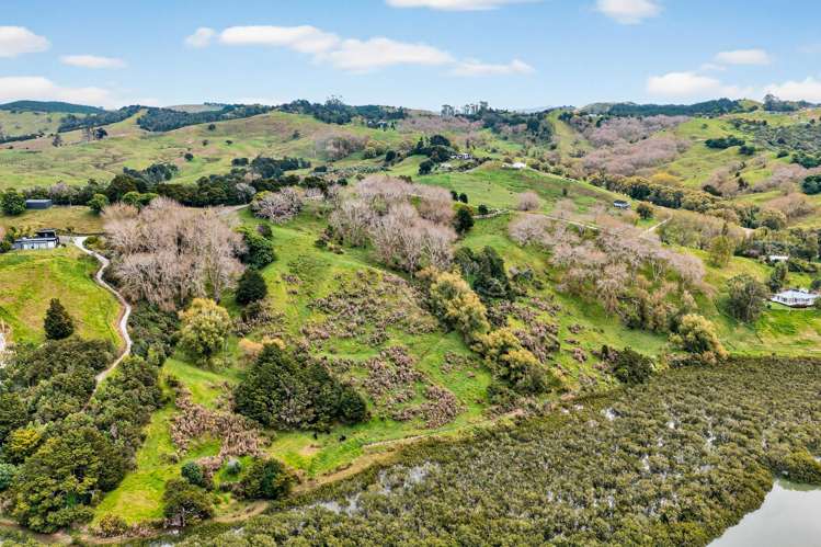 102B James Road Maungaturoto_22