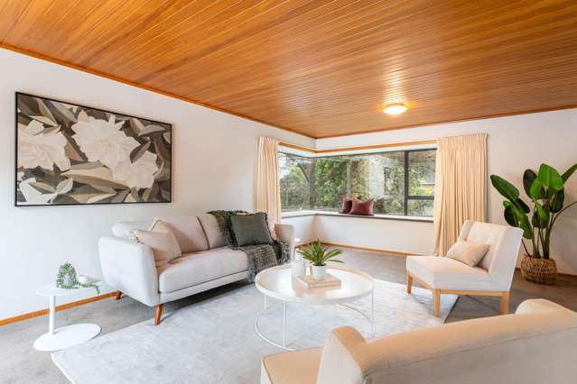 15 Duval Grove Tawa_2