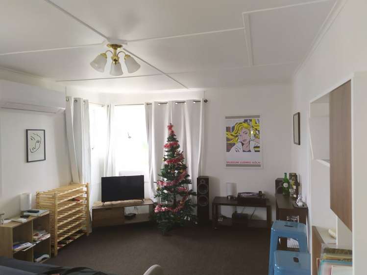 16 Milford Avenue Calton Hill_5