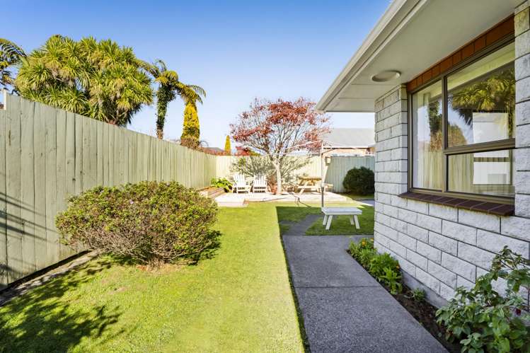37 Kowhai Street Inglewood_24