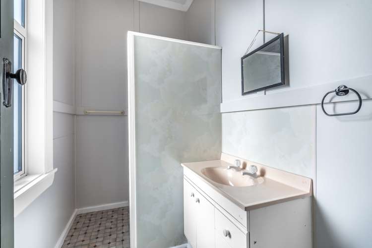 38 Queen Street Winton_15