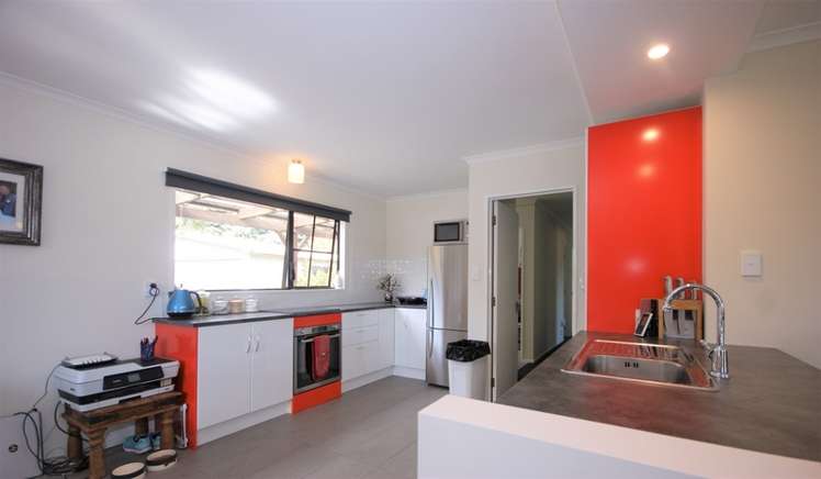 15 Karaka Road Waikari_10