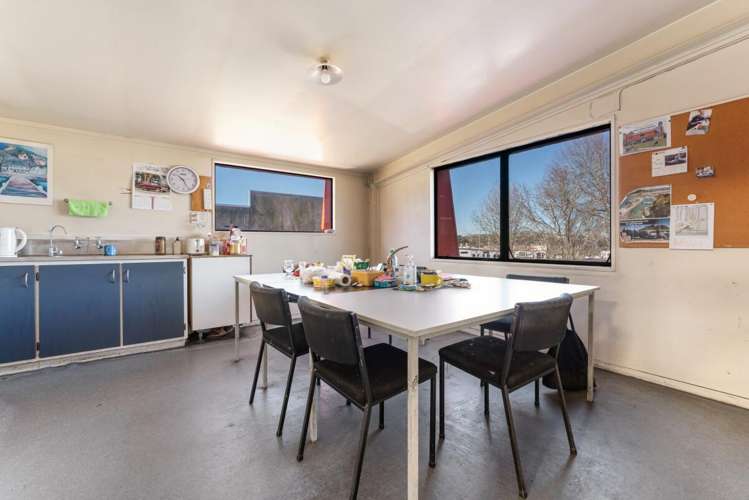 99 Birch Avenue Judea_13