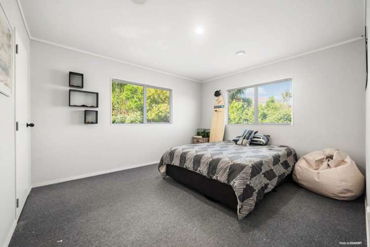 1/14 Delshaw Avenue Stanmore Bay_11