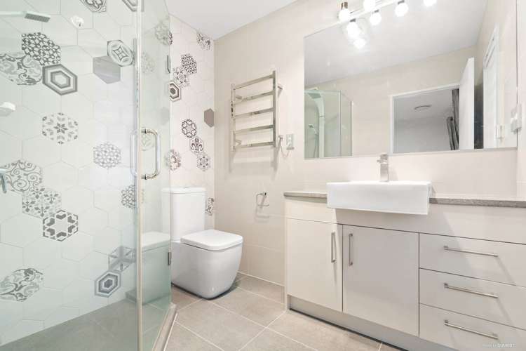 18 Ballindrait Drive Flat Bush_12