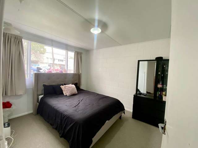 4 Exminster Street Blockhouse Bay_3
