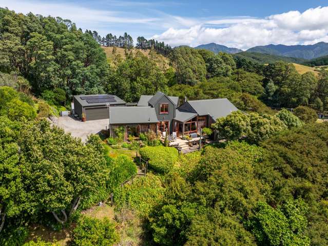 A Sanctuary Immersed in Nature and Coastal Beauty