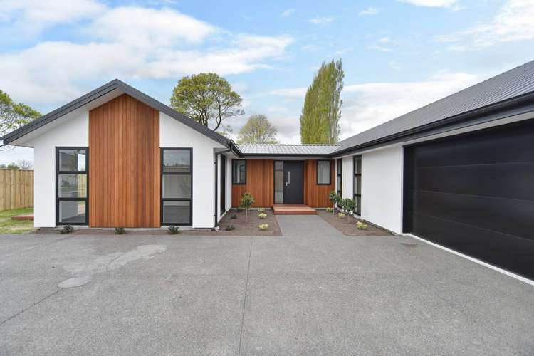 21 Malaga Crescent Harewood_23