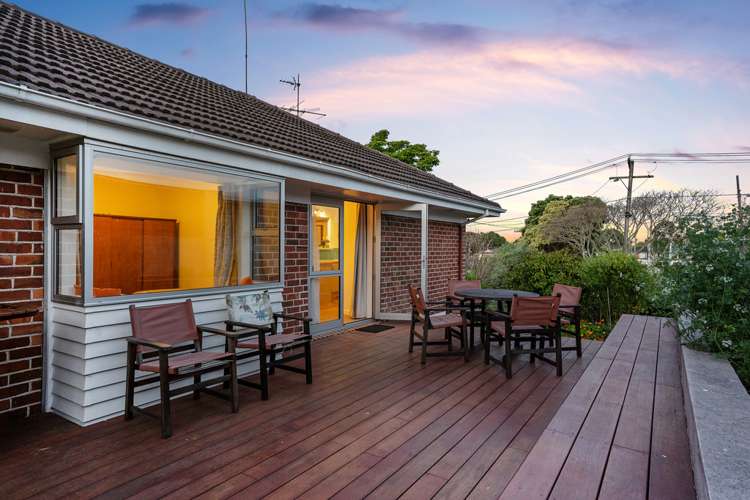 6 Woodward Avenue Mangere Bridge_24