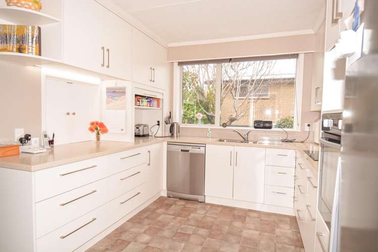 112 Wilton Street Windsor_2