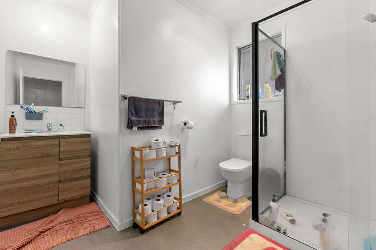 27 Yearsley Place Manurewa_11