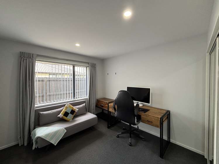 16 Zinnia Way Wigram_9