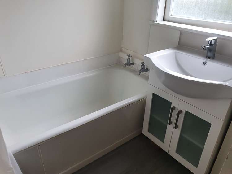 1017 Manuka Street Mahora_6