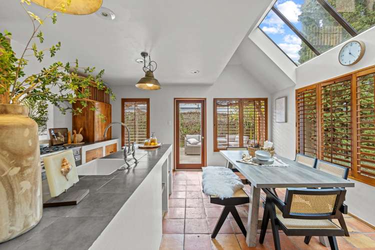 2/151 Idris Road Strowan_9