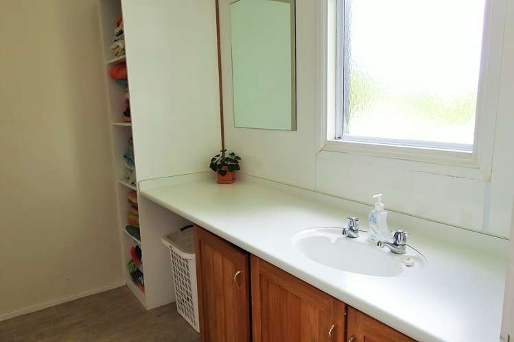 74 Pembroke Road Stratford_12