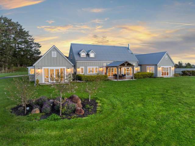 ELEGANT FRENCH COUNTRY STYLE HOME - EXPANSIVE ...
