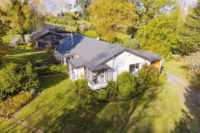 Peaceful country living awaits