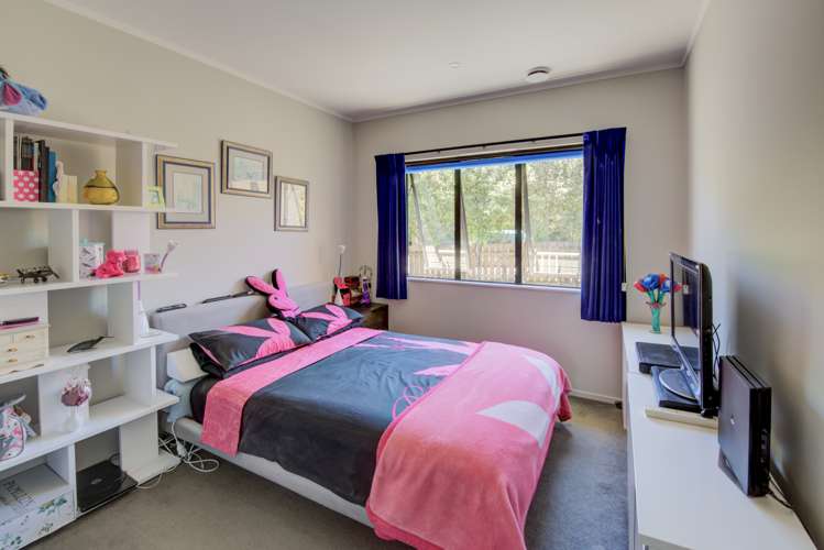 5 Ranui Terrace Tawa_7