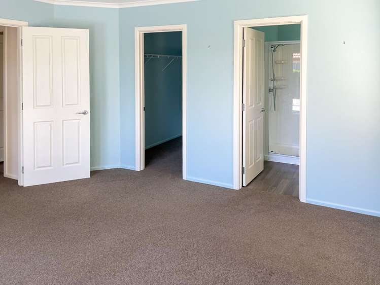 14 Cayman Close Shirley_9