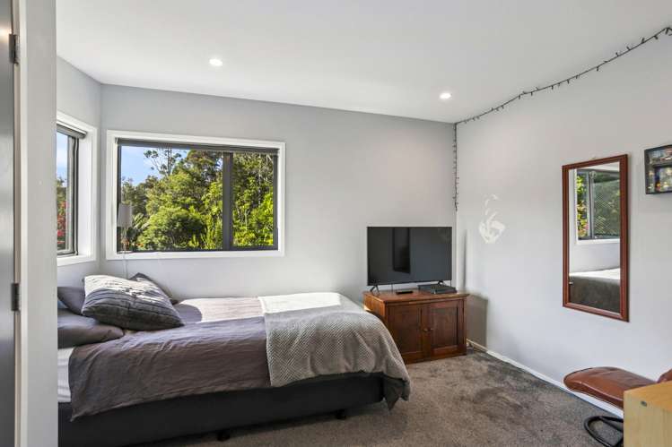 59 Kauri Point Road Laingholm_18