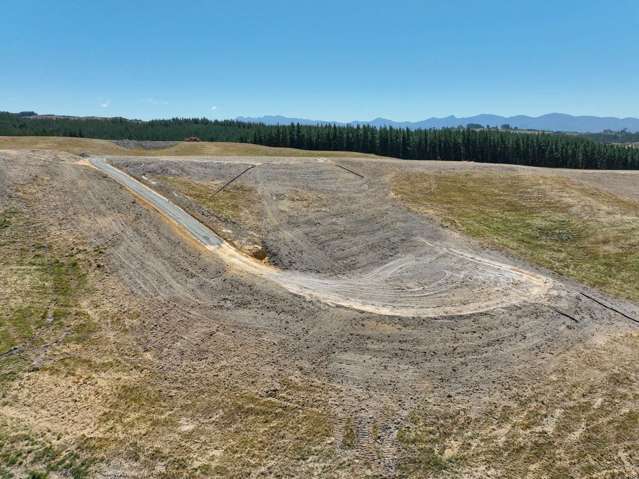 North Facing Tasman Views