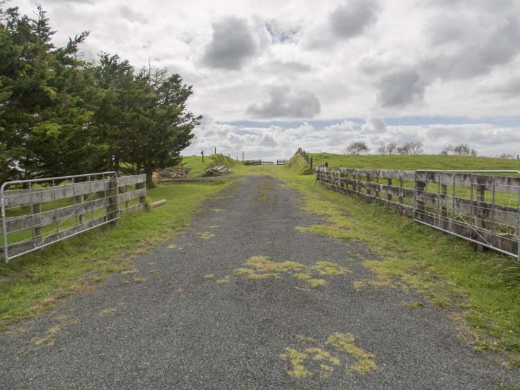 108 Baylys Coast Road Dargaville_13