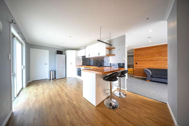 21 Mackinnon Loop Te Anau_2