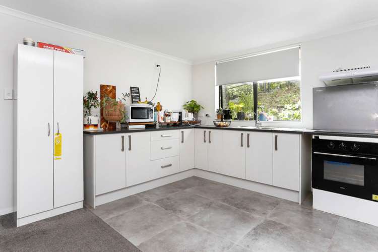 54 The Enclave Totara Heights_19