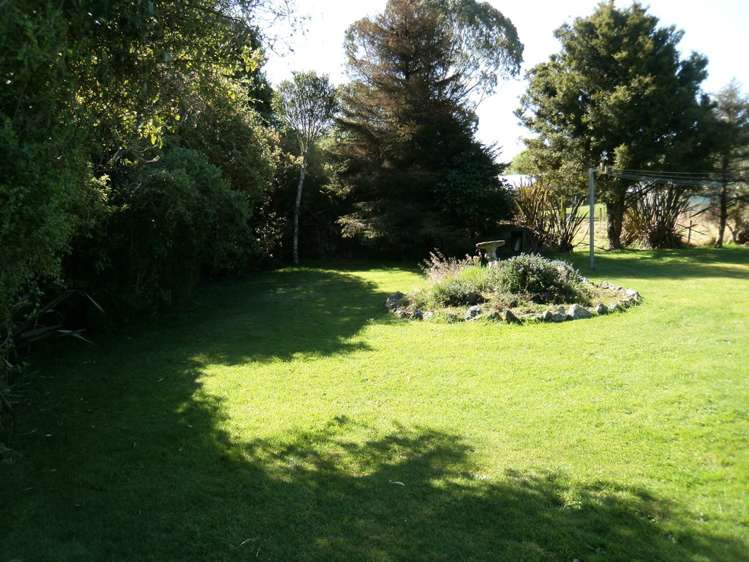 12 Wratten Road Owaka_12