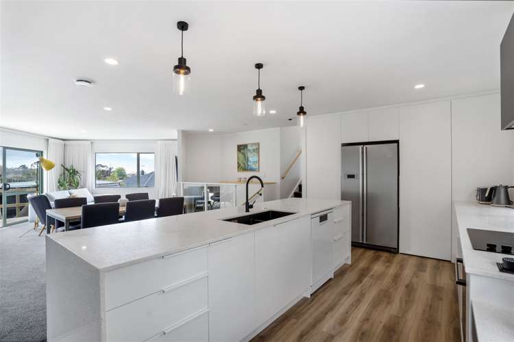 2/43 Lingfield Street Glenfield_8