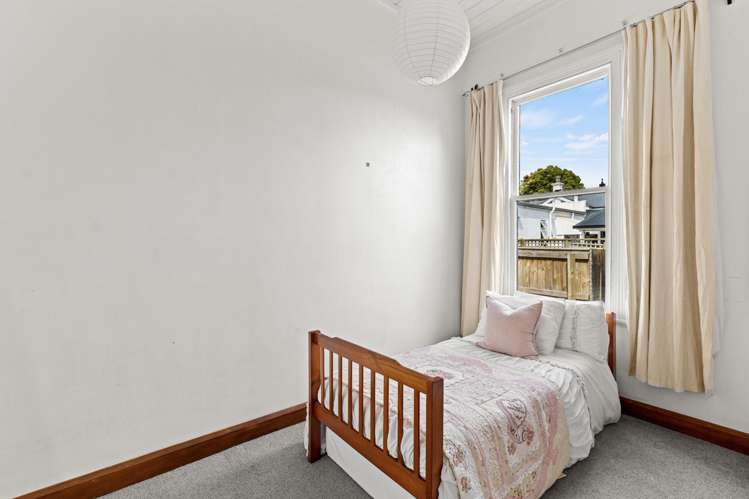 11B Peakes Road St Johns Hill_15