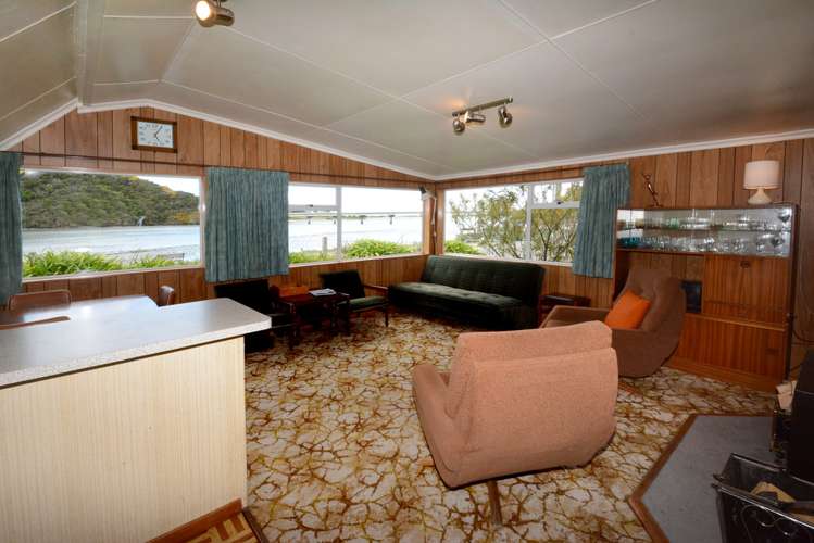 41 Riverside Road Taieri Mouth_5